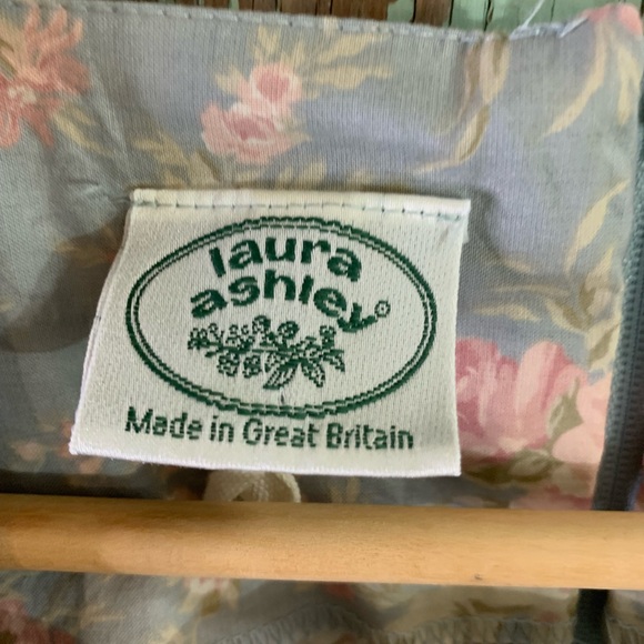 VTG  80s Laura Ashley floral long sleeve midi prairie dress with pockets - Picture 2 of 7